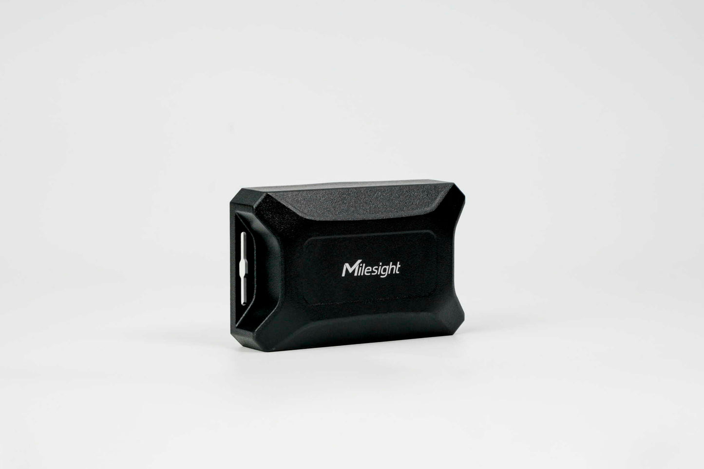 Milesight Outdoor Asset Tracker AT101
