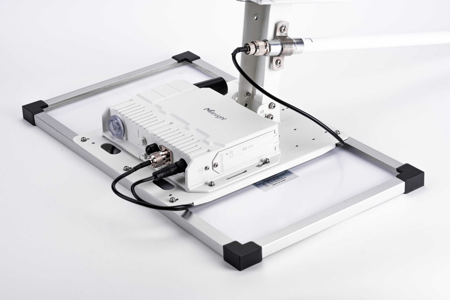 Milesight Ultra Low Power Solar LoRaWAN Gateway SG50